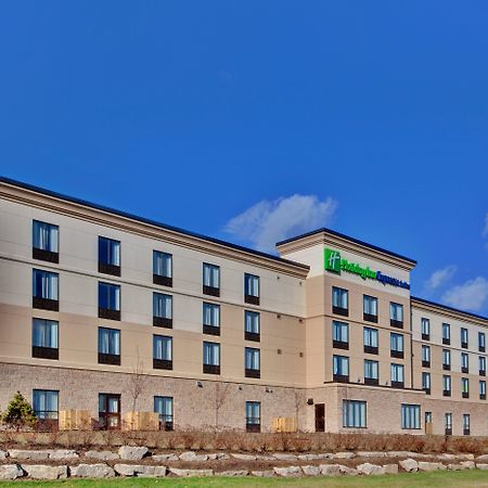 Holiday Inn Express Hotel & Suites Brockville By Ihg Exterior foto