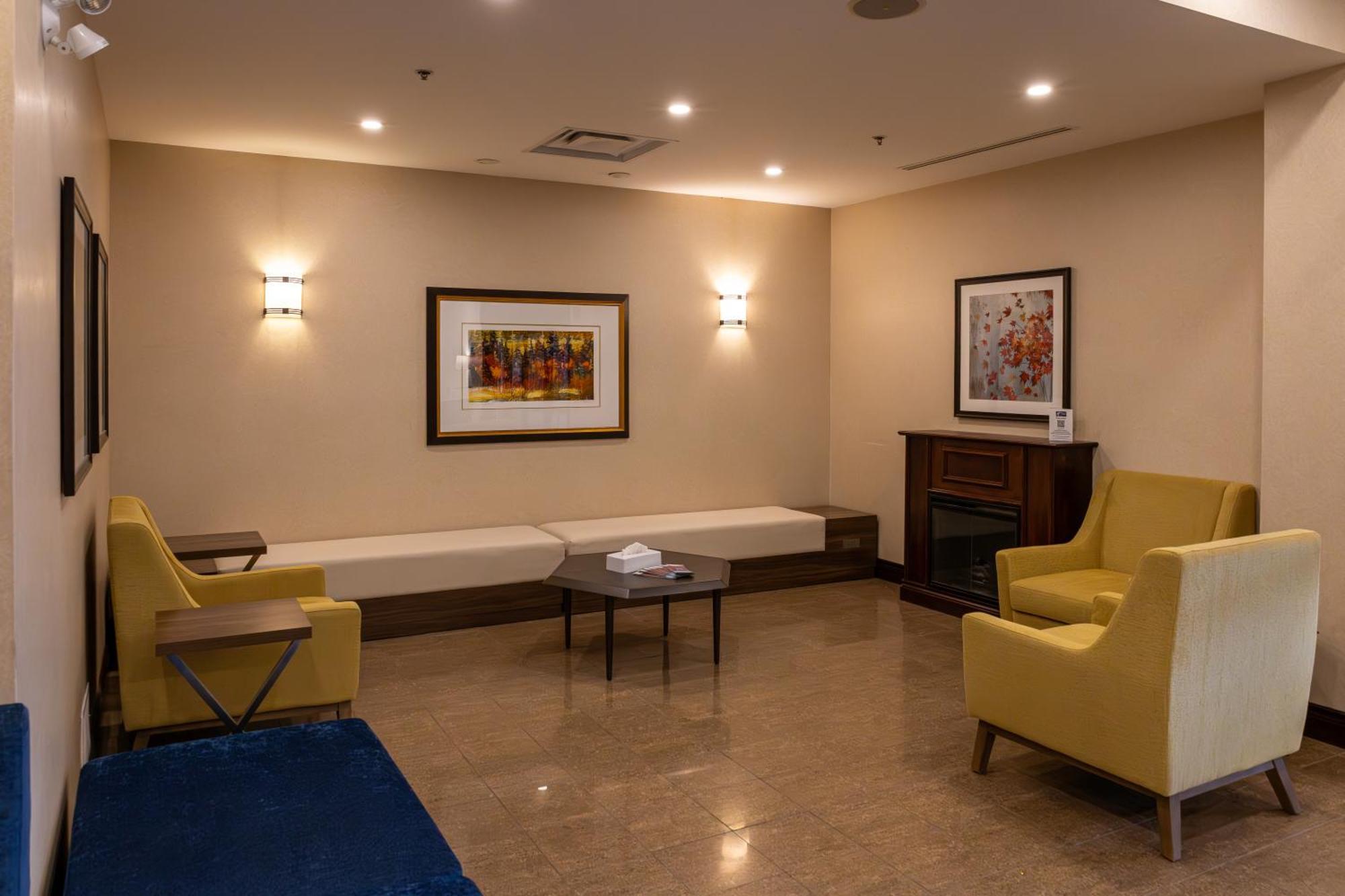 Holiday Inn Express Hotel & Suites Brockville By Ihg Exterior foto