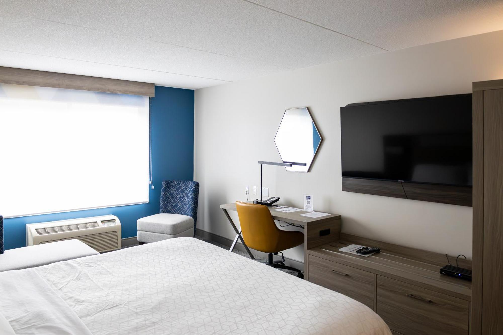 Holiday Inn Express Hotel & Suites Brockville By Ihg Exterior foto