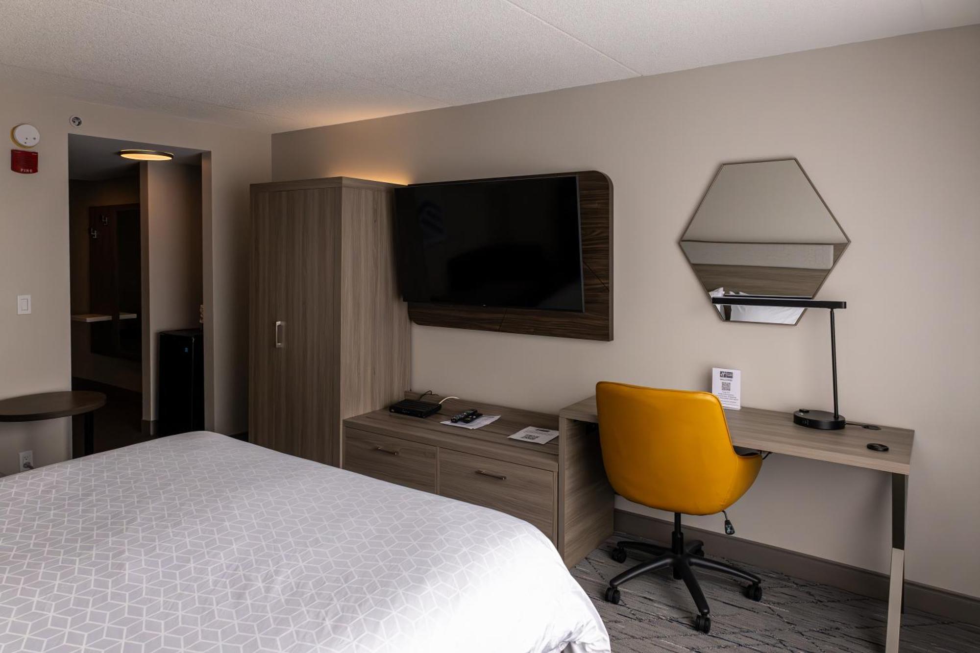 Holiday Inn Express Hotel & Suites Brockville By Ihg Exterior foto