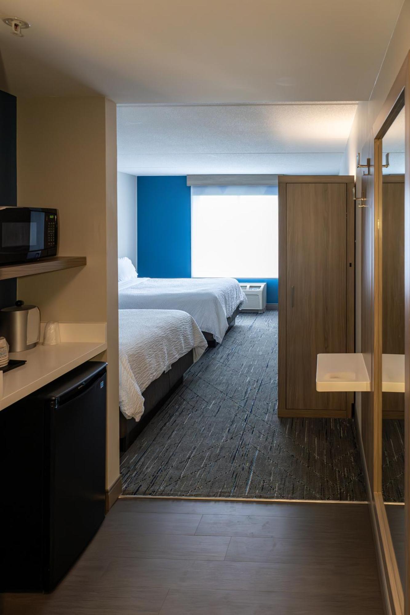 Holiday Inn Express Hotel & Suites Brockville By Ihg Exterior foto